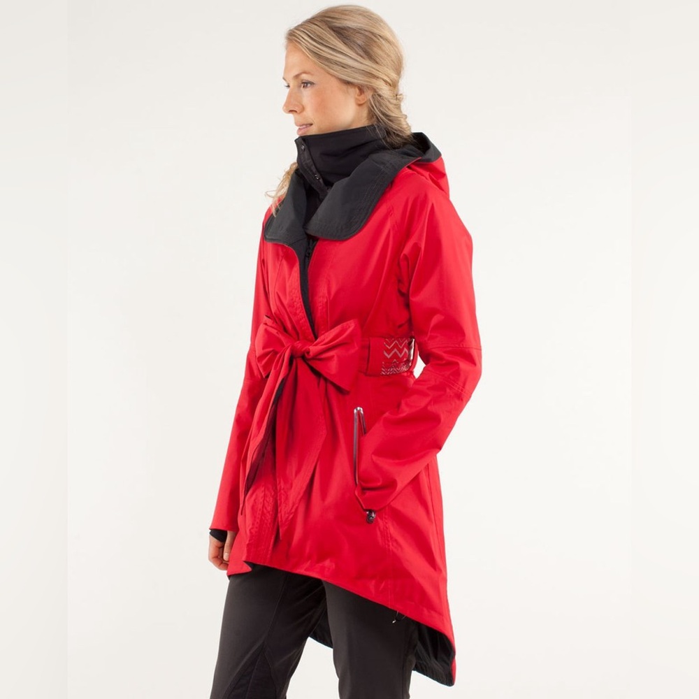 Lululemon Reversible Jacket Red Black Packable Belt Bag Small EUC Springtime - Picture 8 of 15